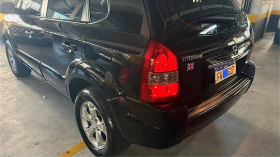 HYUNDAI TUCSON 2.0 MPFI GLS 16V 143CV 2WD FLEX 4P AUTOMÁTICO HYUNDAI TUCSON 2.0 MPFI GLS 16V 143CV 2WD FLEX 4P AUTOMÁTICO